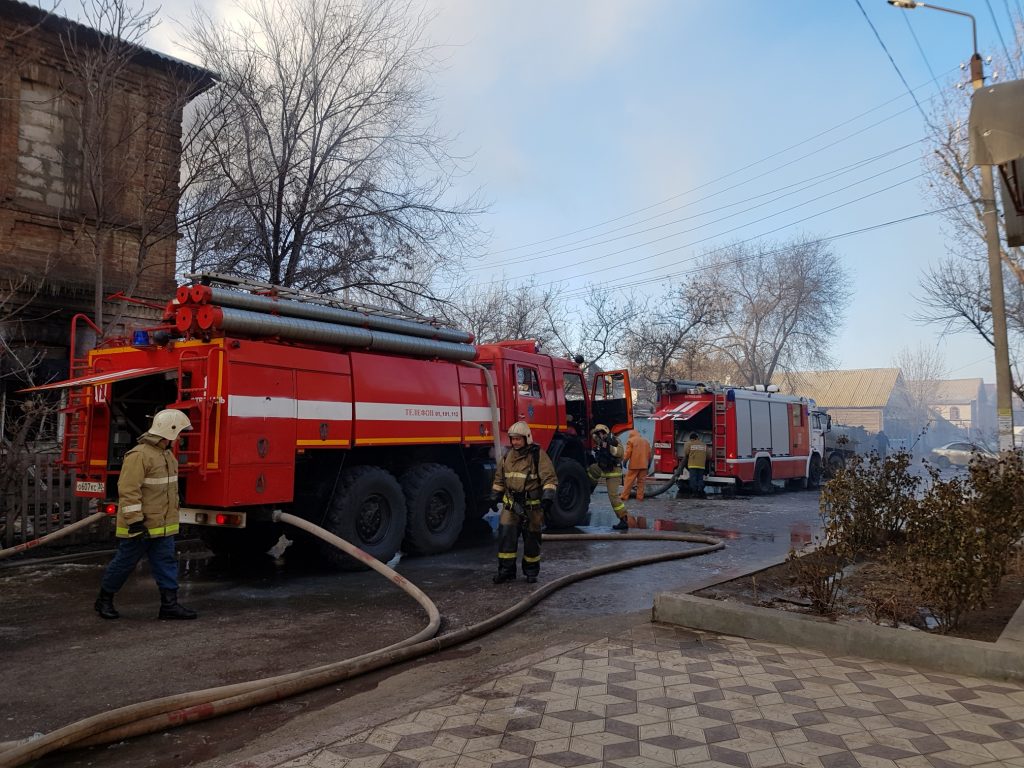 Сегодня в Астрахани во время пожара погибли двое детей и двое взрослых