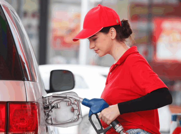 Работа на АЗС для студентов: возможности подработки и старт карьеры в сфере обслуживания